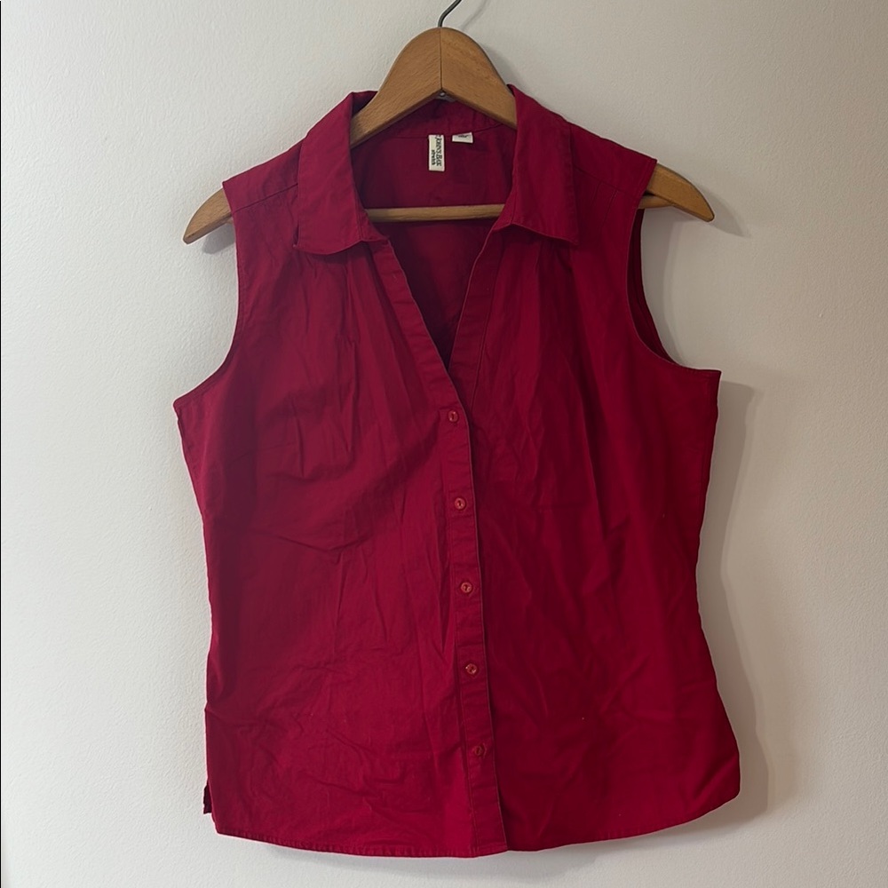 St. John's Bay Sleeveless Button-Down Shirt in Red